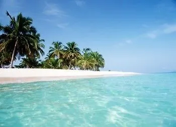 בווארו Punta Cana Hostel 2*,